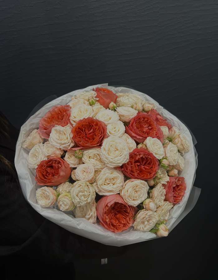 Букет из розовых пионовидных роз "Благодарность в цветах"