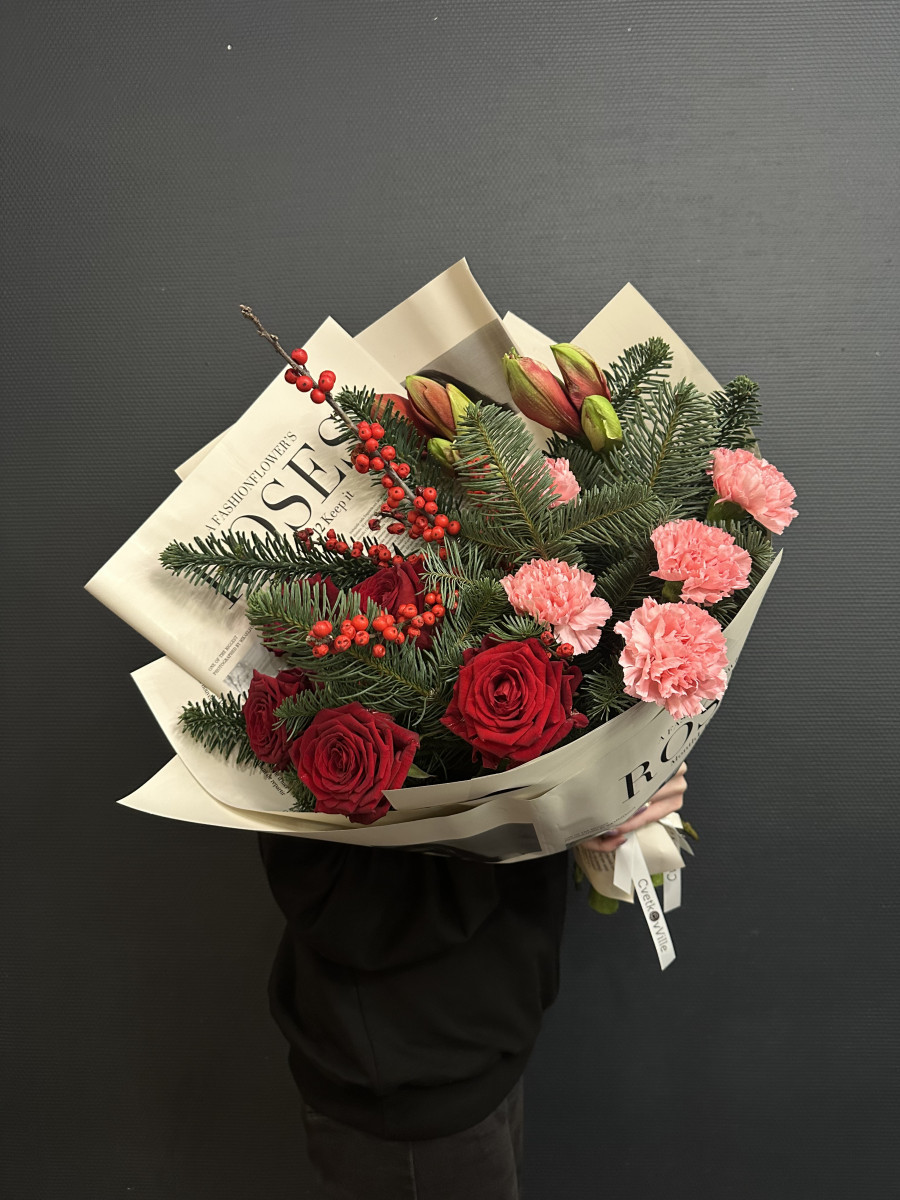 Букет из нобилиса и амарилисов "Новогоднее ассорти"