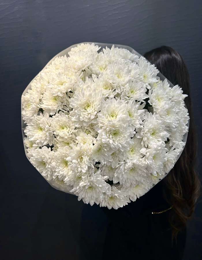 Букет из белых хризантем"Белоснежная Игра"