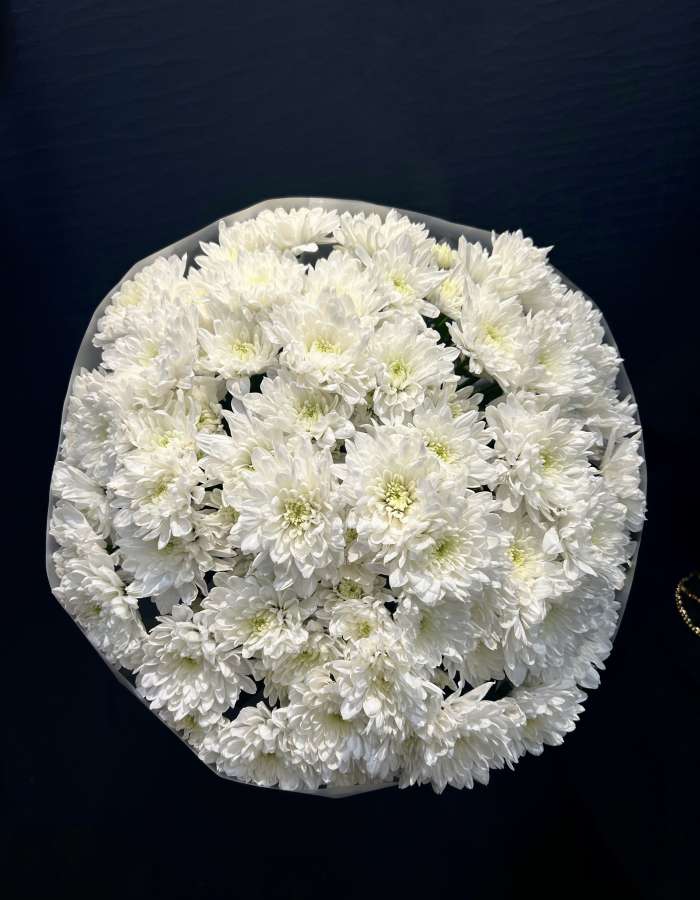 Букет из белых хризантем"Белоснежная Игра"