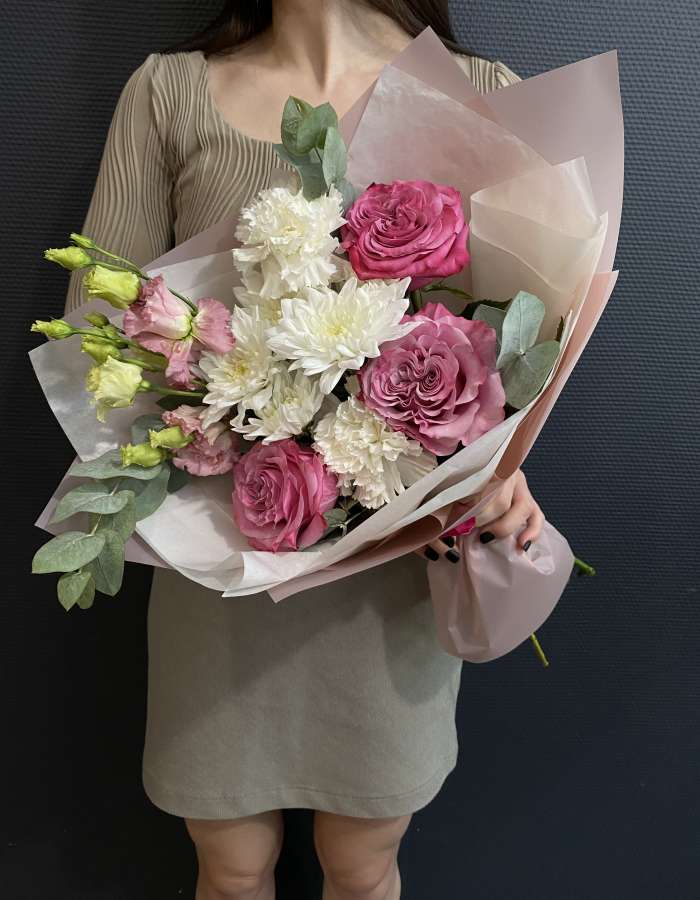 Букет из хризантем и роз Country Blues "Навстречу мечте"