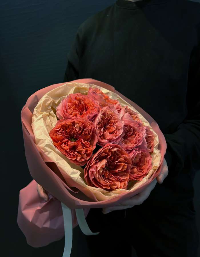 Букет из пионовидных роз Candy Xpression "От чистого сердца"